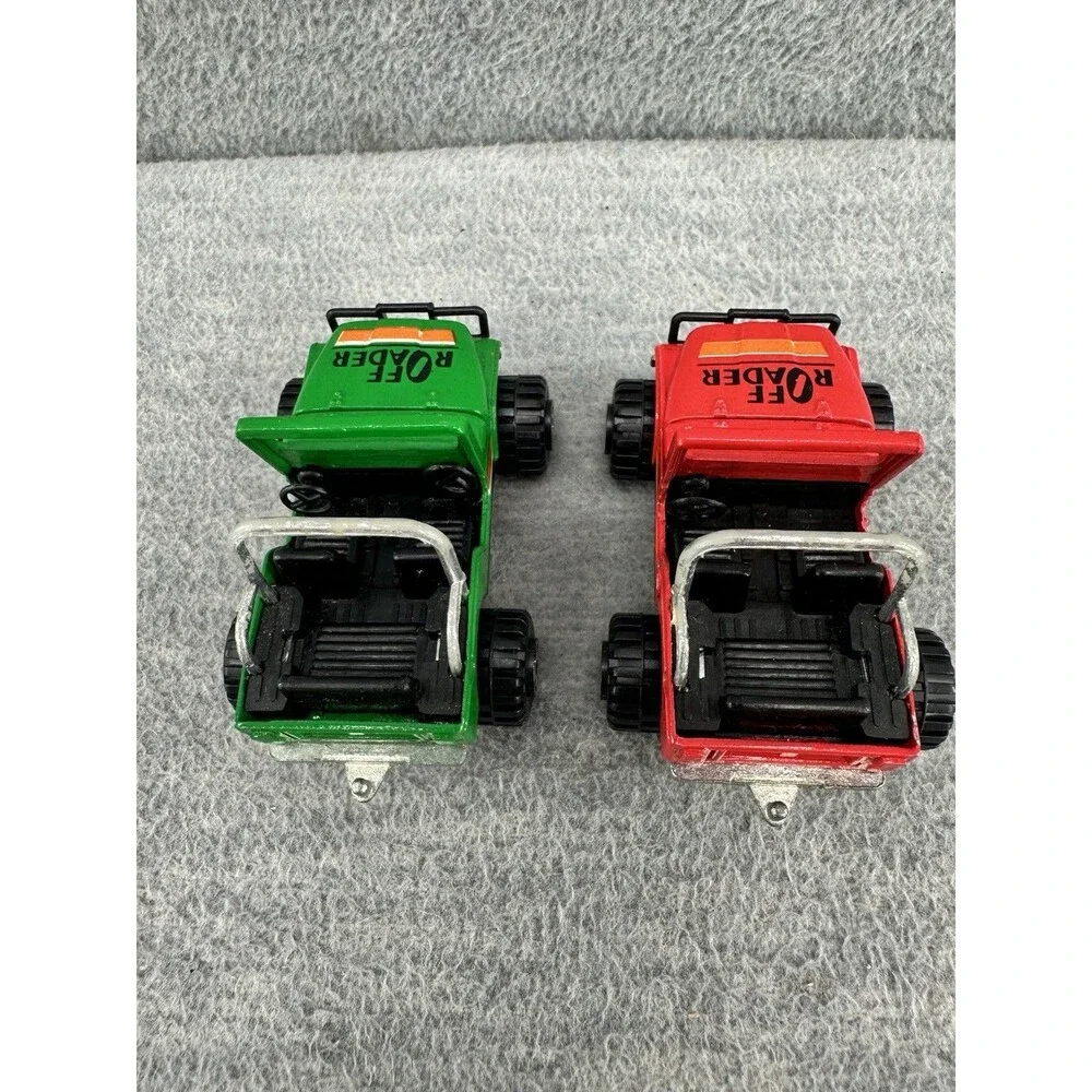 ROAD CHAMPS Coyotes Off Roader 4X4 Jeep Lof of 2 T5